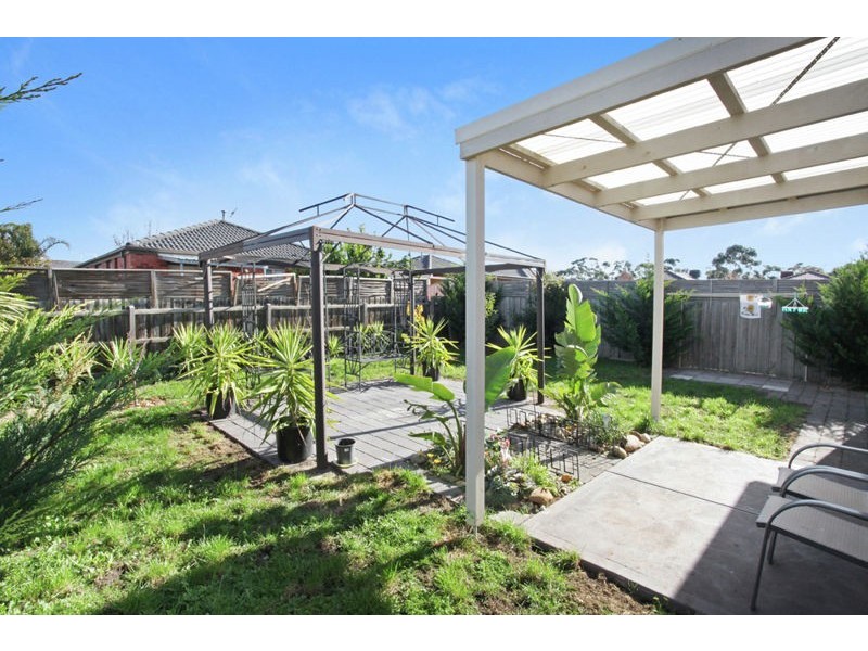 16 Fairhaven Boulervard, Melton West VIC 3337