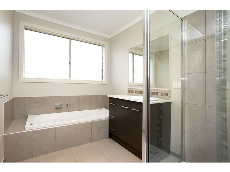 46 Westlake Drive, Melton West VIC 3337