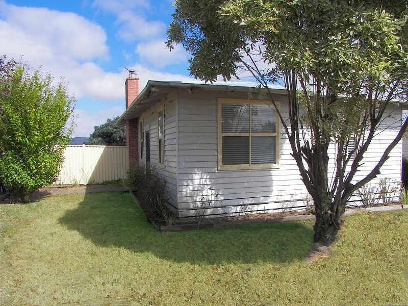 415 Gillies Street North, Wendouree VIC 3355