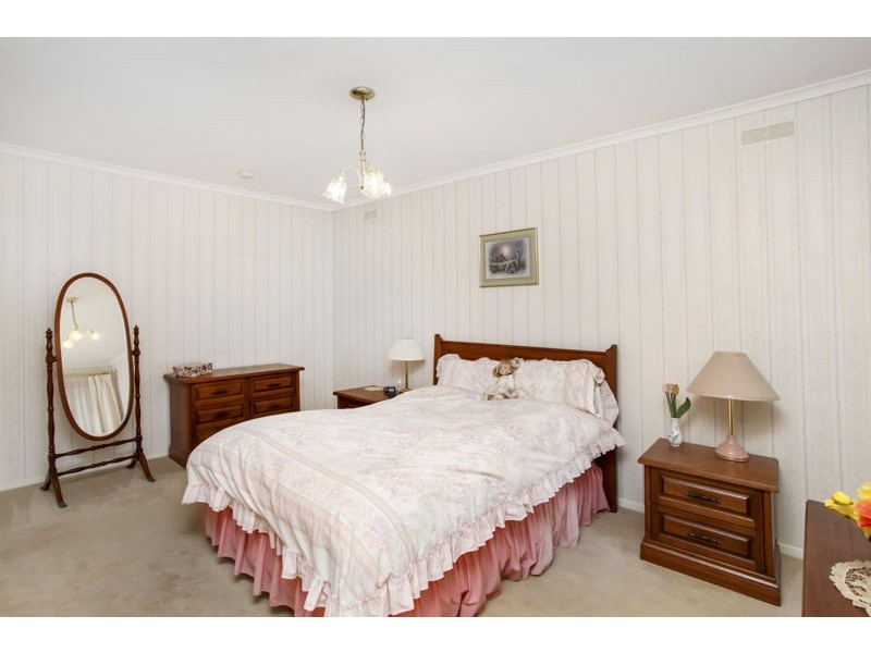 26 Plover Street, Melton VIC 3337