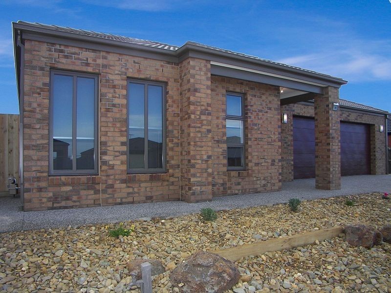 78 Oakpark Drive, Melton West VIC 3337