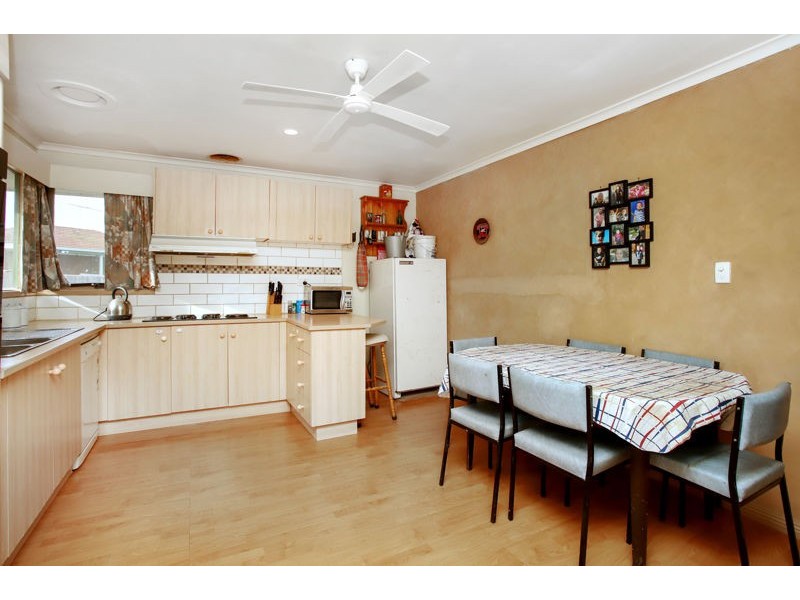 7 Liecester Crescent, Melton VIC 3337