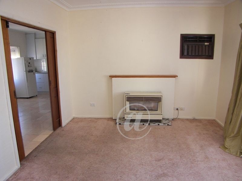 211 Station Road, Melton VIC 3337