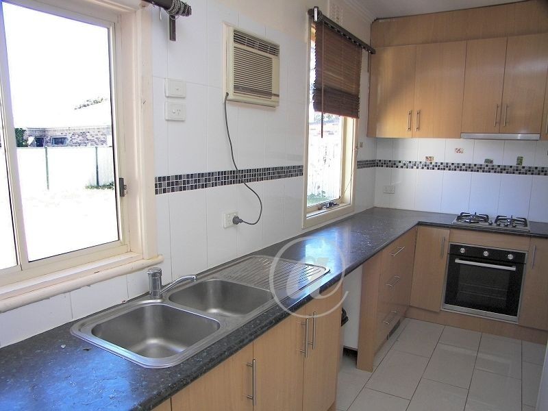 211 Station Road, Melton VIC 3337