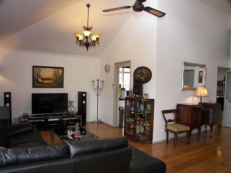 84 Richard Road, Melton South VIC 3338