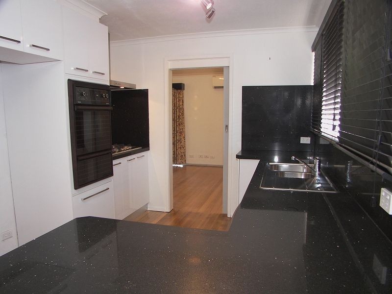 84 Richard Road, Melton South VIC 3338