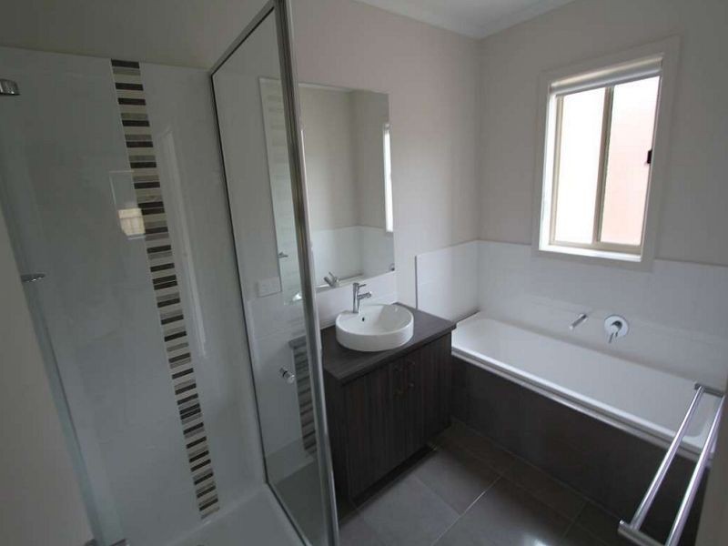 5 Millicent Place, Ballarat East VIC 3350