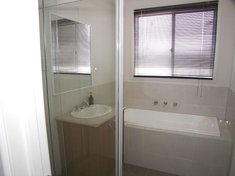 3/55 McBurnie Drive, Kurunjang VIC 3337