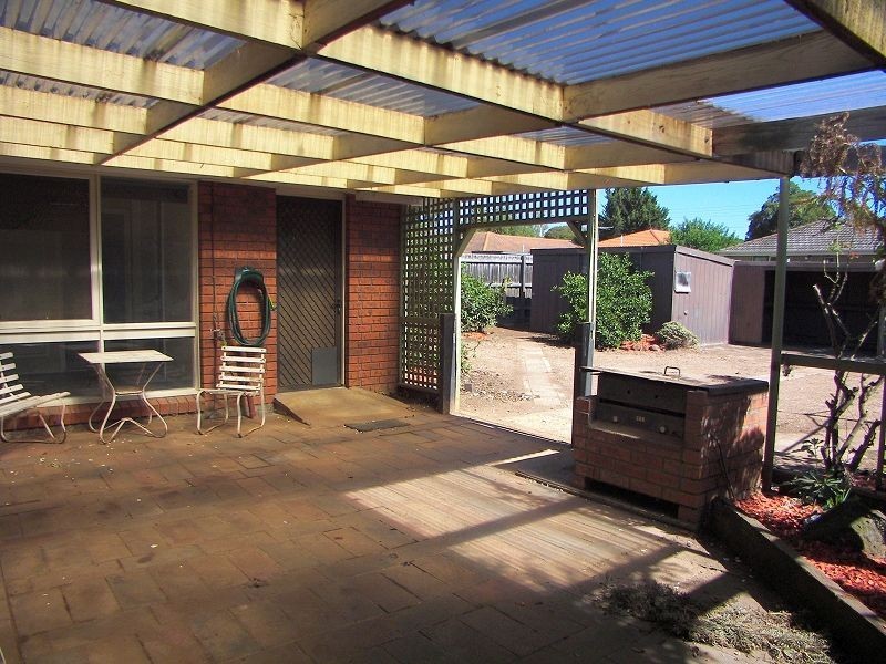 40 Carina Drive, Melton VIC 3337