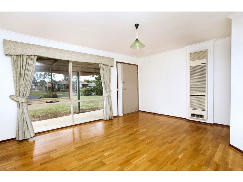 7 Wilong Close, Kurunjang VIC 3337