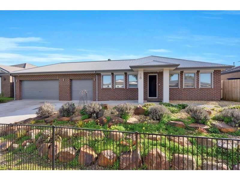 58 Dalray Crescent, Kurunjang VIC 3337