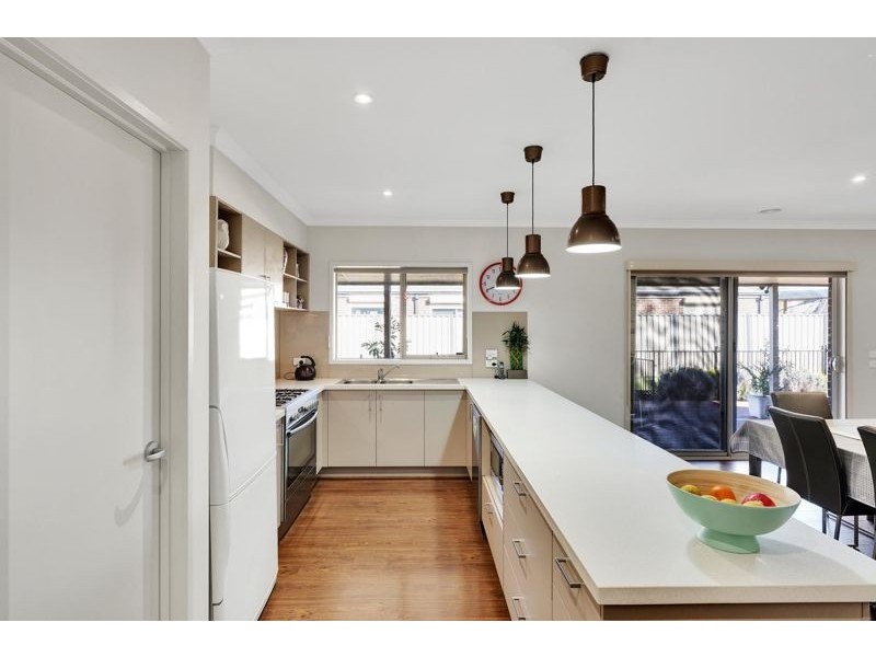 58 Dalray Crescent, Kurunjang VIC 3337