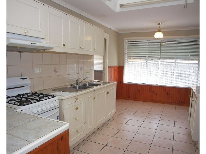 43 Henry Street, Melton VIC 3337