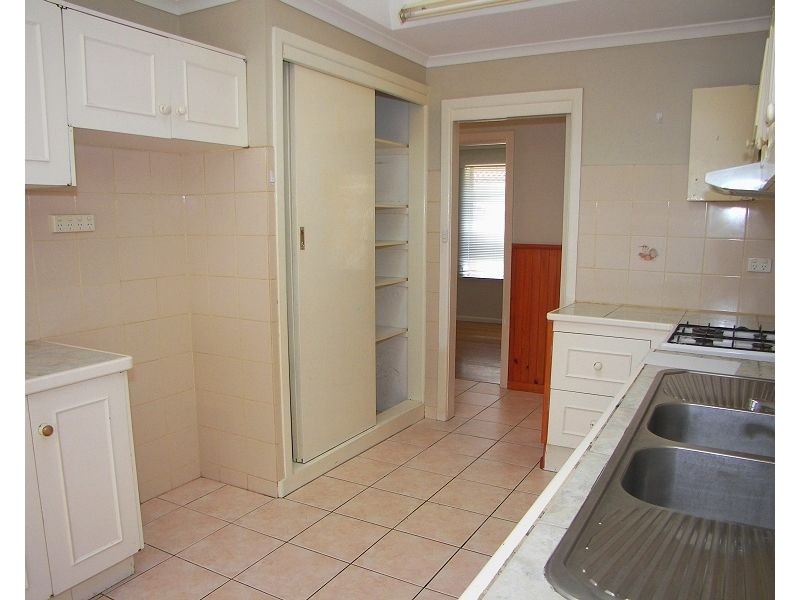 43 Henry Street, Melton VIC 3337