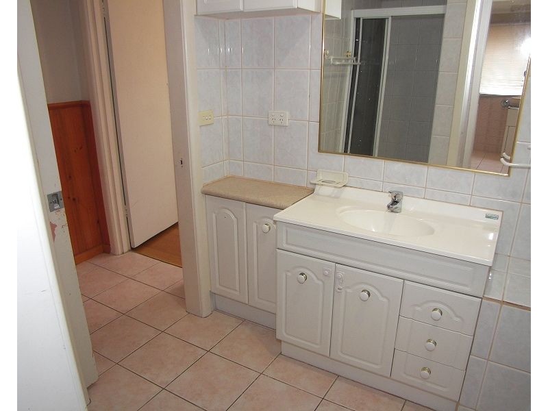 43 Henry Street, Melton VIC 3337