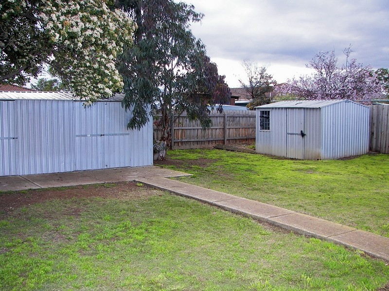 Melton South VIC 3338