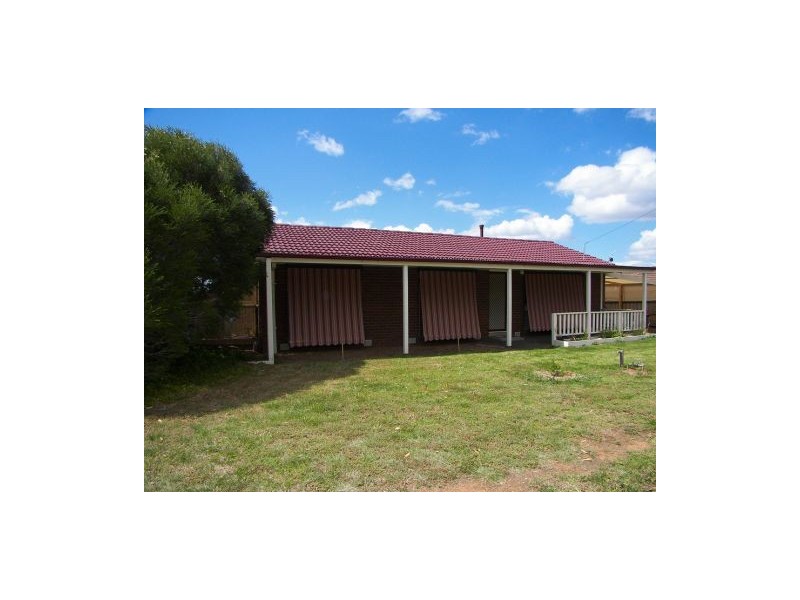 11 Harvey Street, Darley VIC 3340