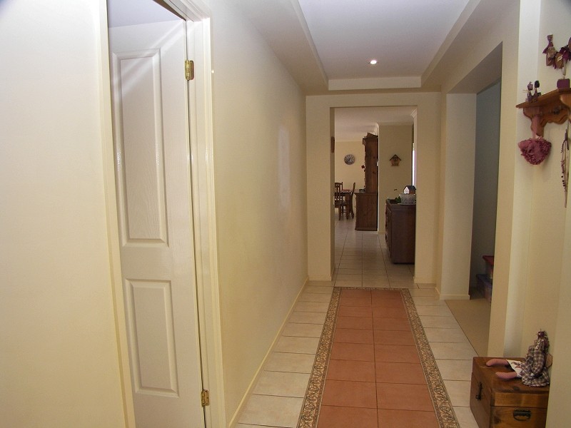 19 Lagarna Drive, Melton VIC 3337