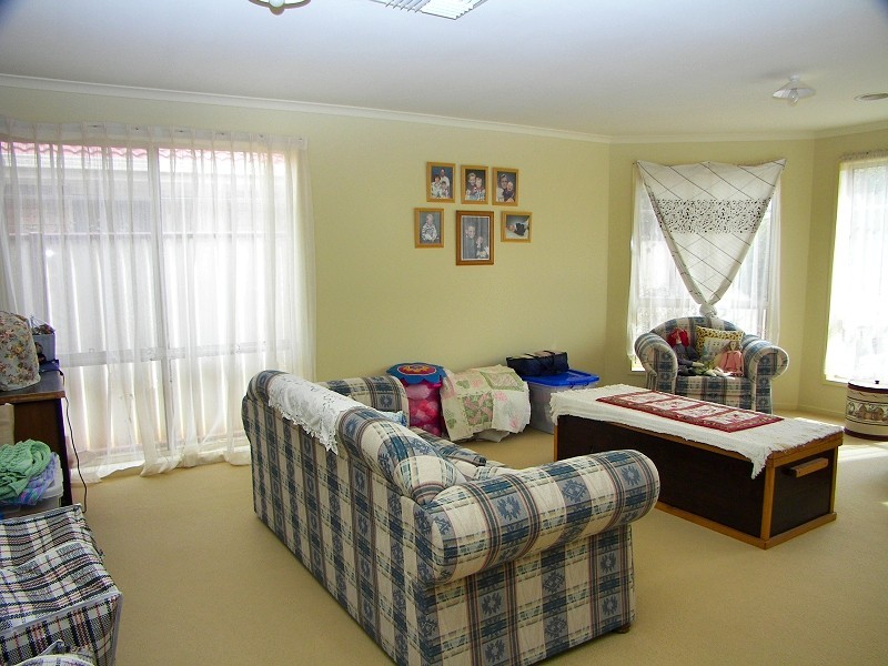 19 Lagarna Drive, Melton VIC 3337