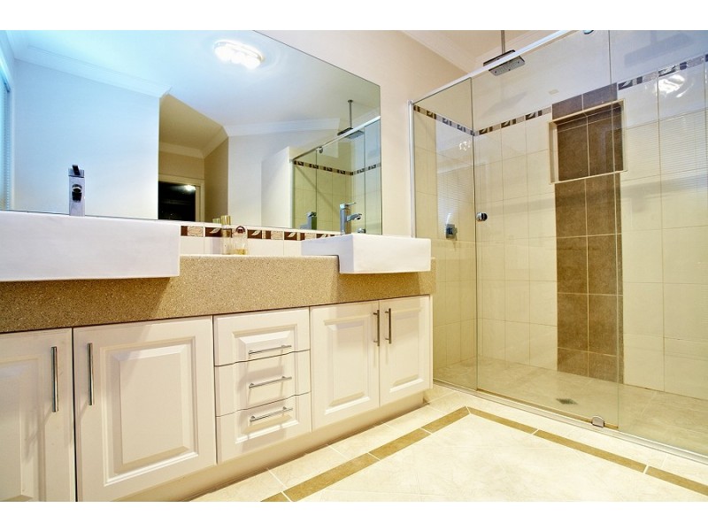222 Brooklyn Road, Brookfield VIC 3338