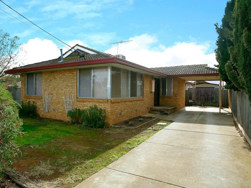 1 Macquarie Street, Melton South VIC 3338