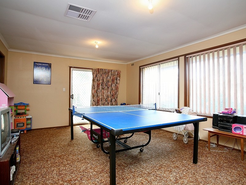 1 Macquarie Street, Melton South VIC 3338