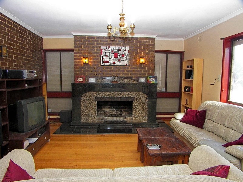 48 Manson Drive, Melton South VIC 3338