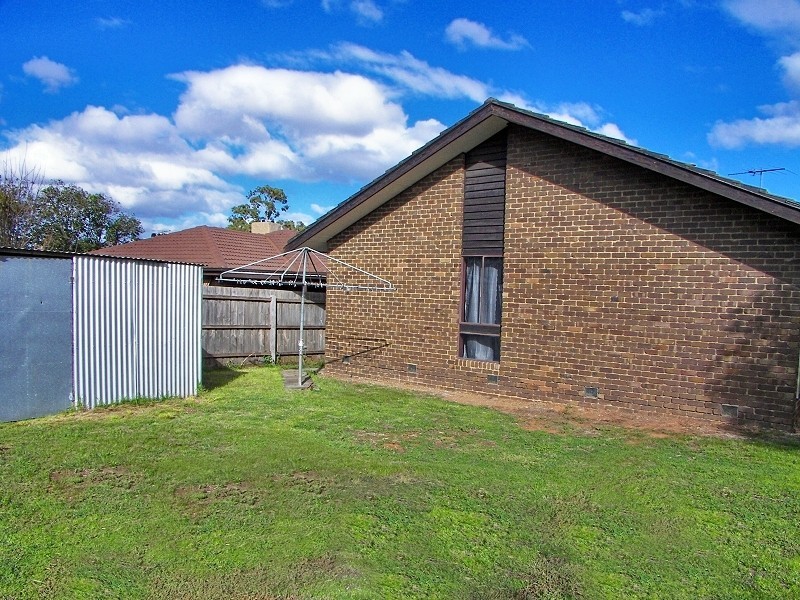 48 Manson Drive, Melton South VIC 3338