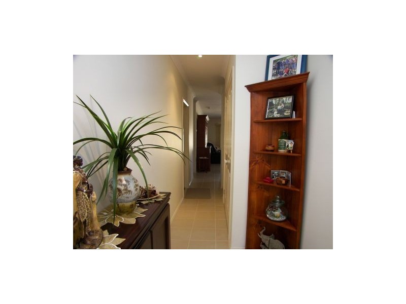 31 Scarborough Crescent, Melton VIC 3337