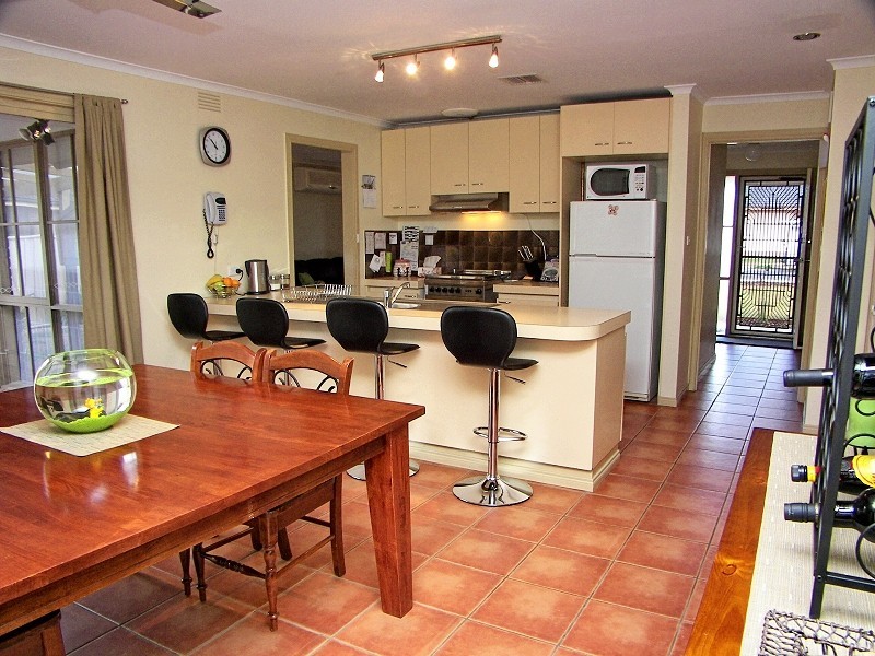 3 Maree Court, Melton VIC 3337