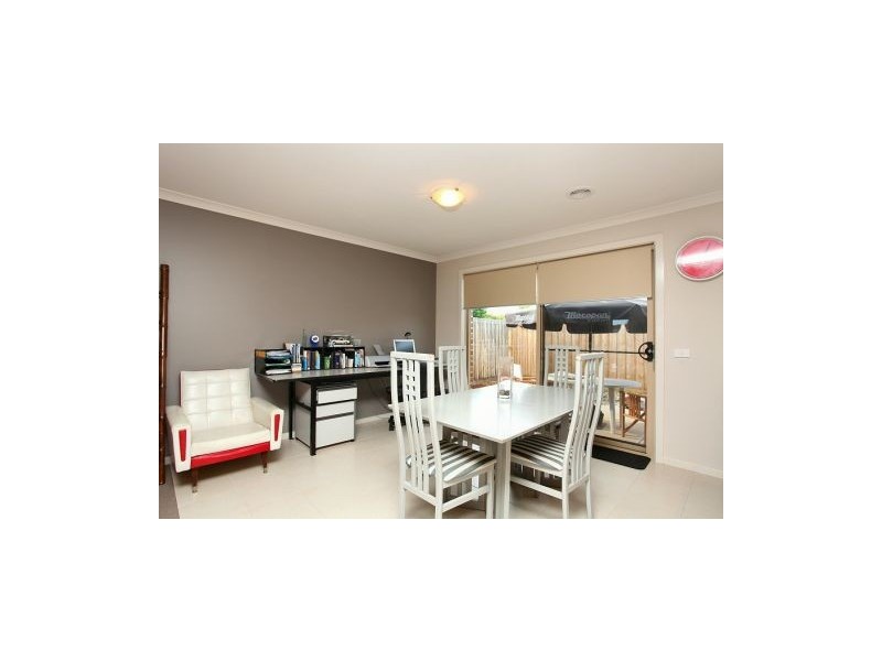 3/36 Kurrujong Crescent, Melton South VIC 3338