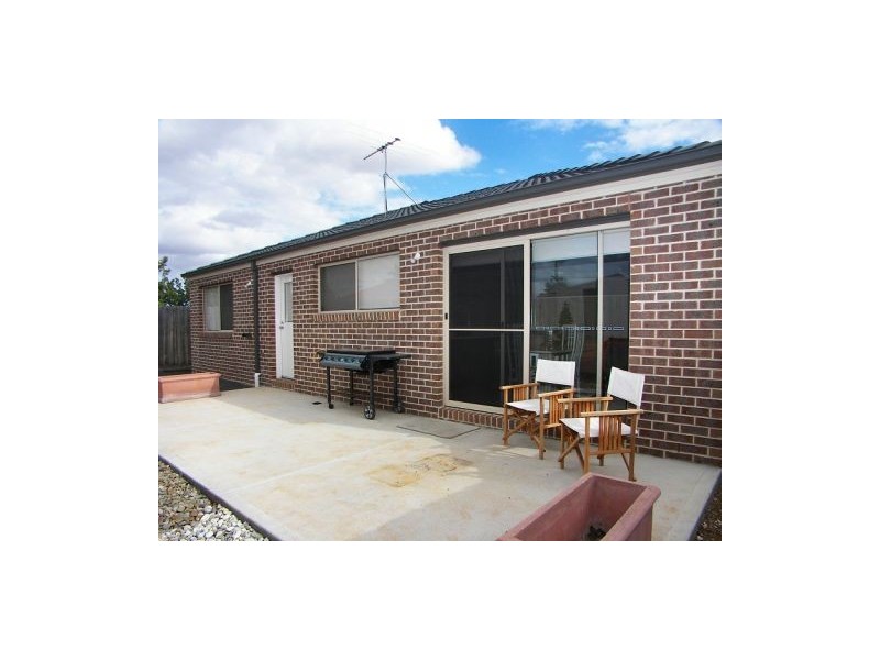 3/36 Kurrujong Crescent, Melton South VIC 3338