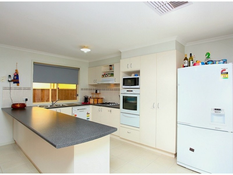 11 Kayla Way, Kurunjang VIC 3337