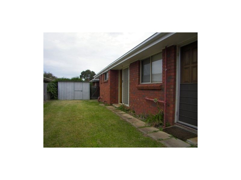 2/24 Kirkton Drive, Kurunjang VIC 3337