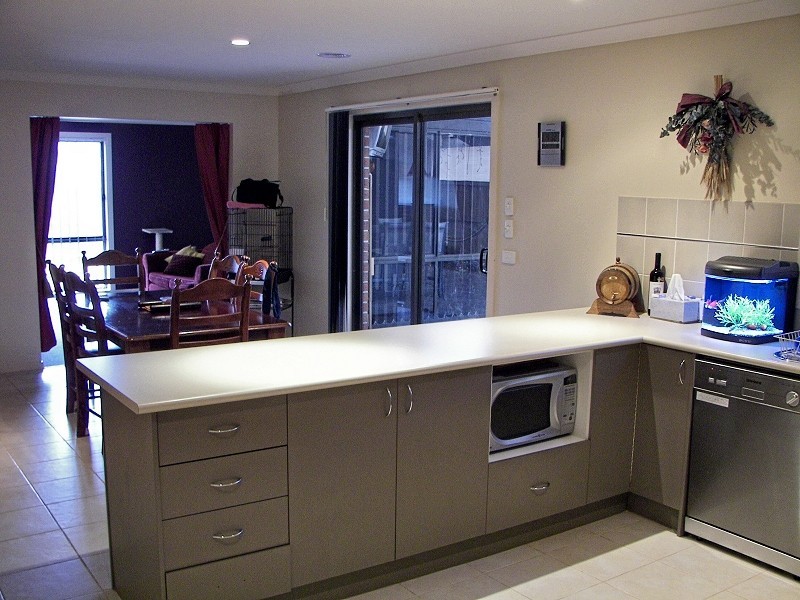 12 Indigo Square, Brookfield VIC 3338