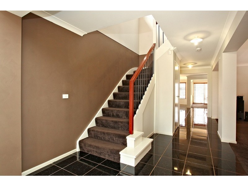 2 Saintly Court, Kurunjang VIC 3337