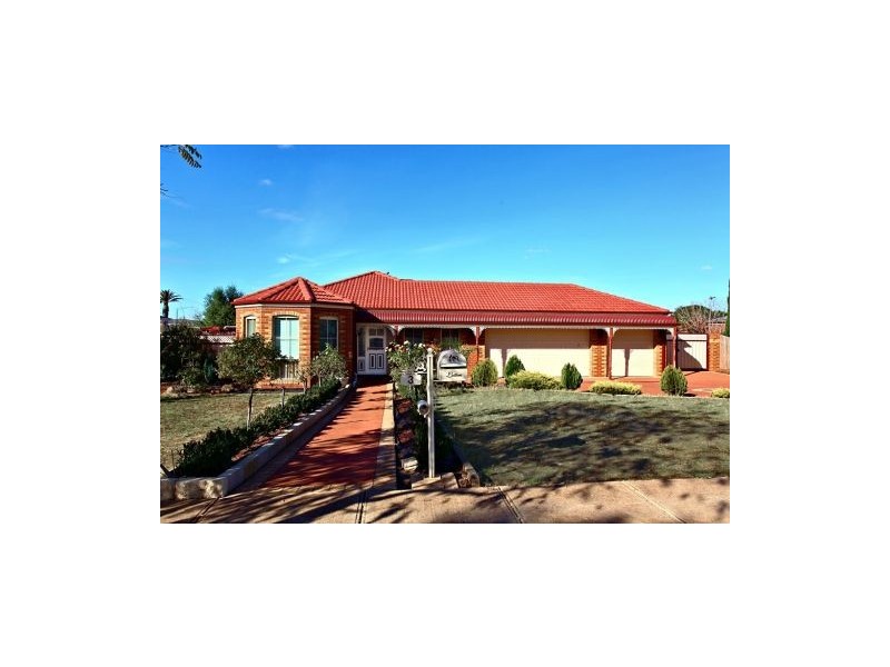 3 Rupertswood Drive, Brookfield VIC 3338