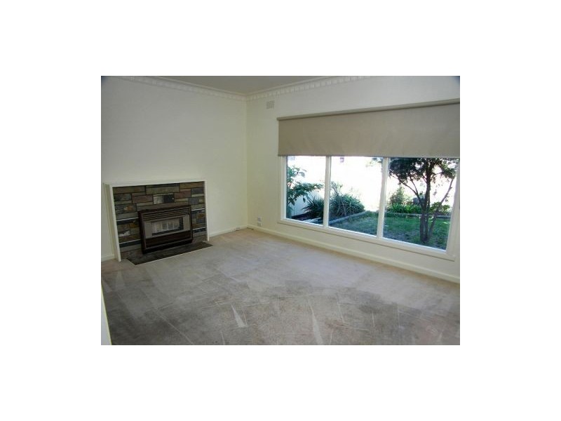 24 Lima Street, St Albans VIC 3021