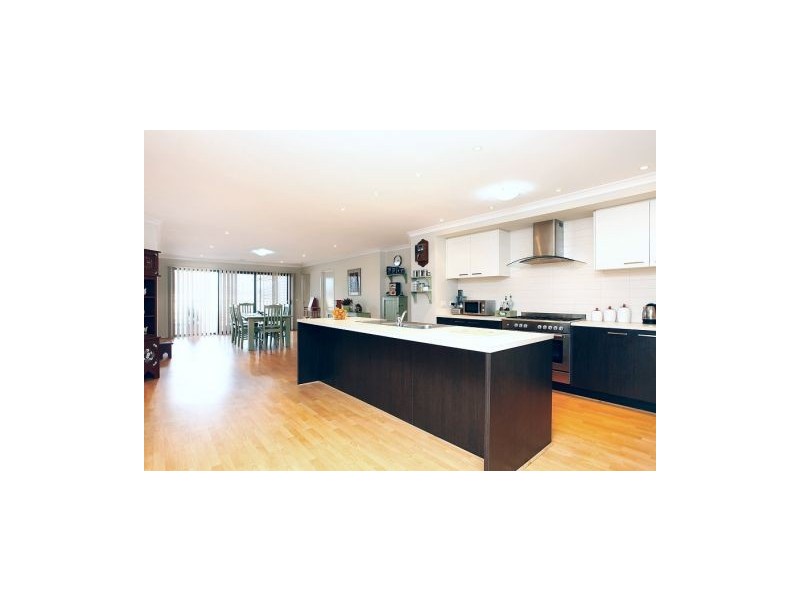 196 Clarkes Rd, Brookfield VIC 3338