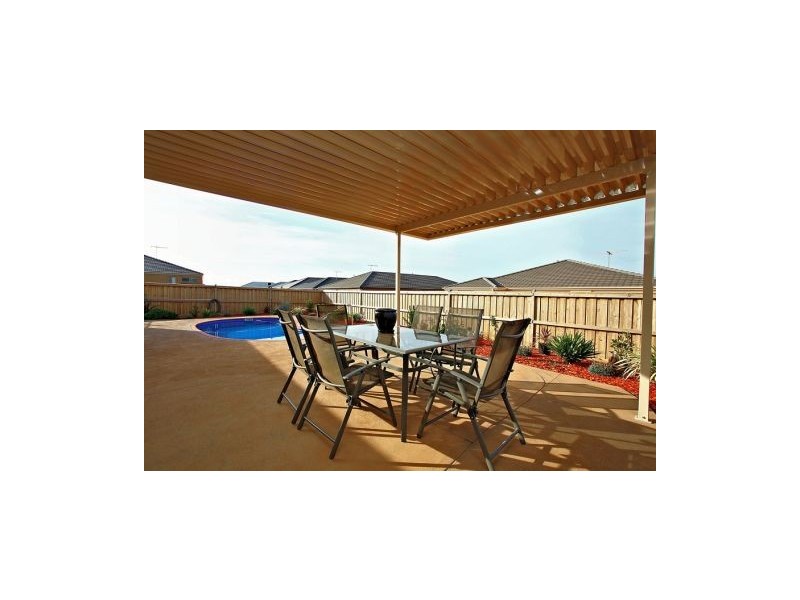 196 Clarkes Rd, Brookfield VIC 3338