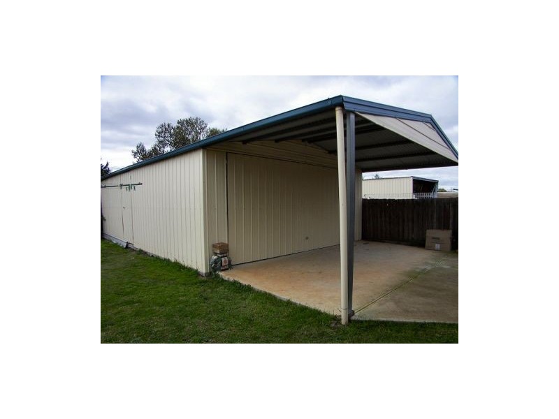 38 Grace Street, Melton South VIC 3338