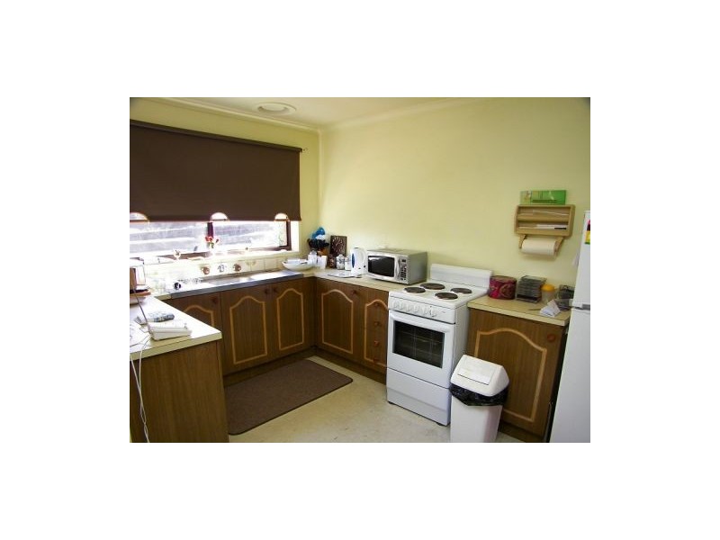 3/1 Raymond Street, Melton South VIC 3338