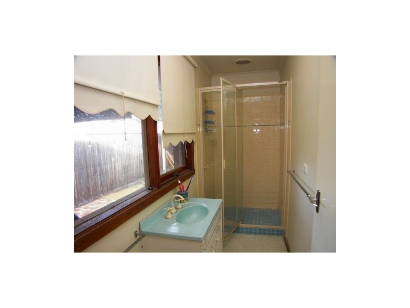 145 Station Road, Melton South VIC 3338