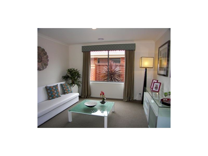 703 High Street, Melton VIC 3337