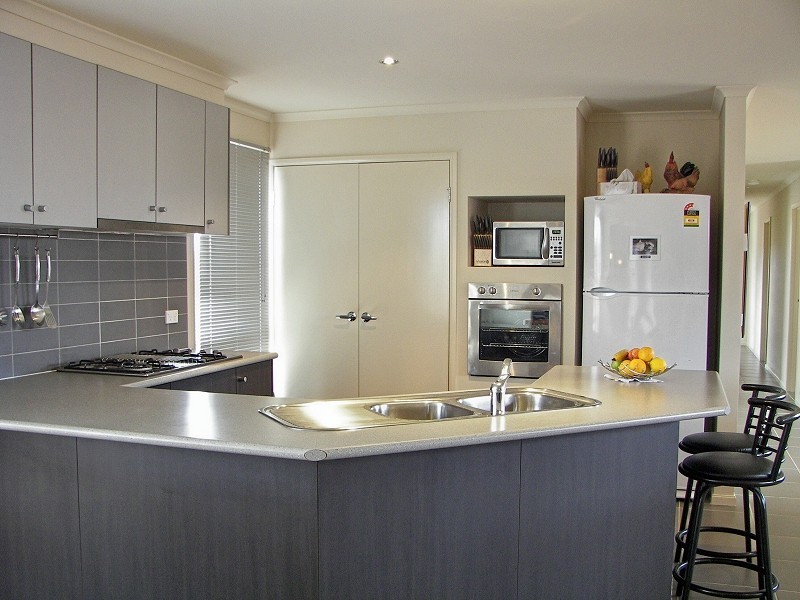 Brookfield VIC 3338