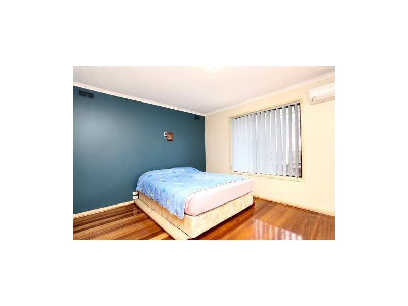 14 Hudson Place, Melton VIC 3337