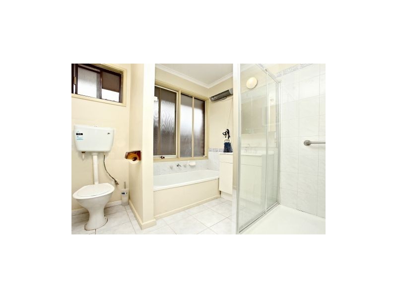 14 Hudson Place, Melton VIC 3337