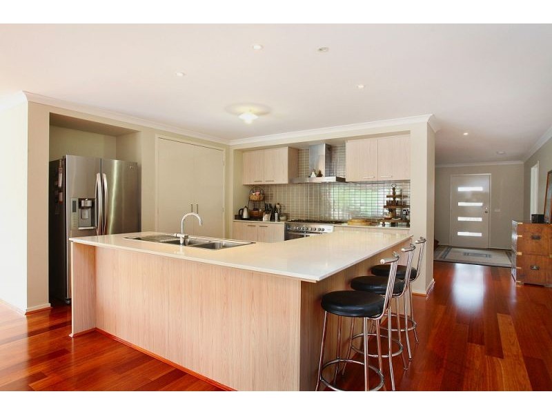 4 Desertgum Way, Brookfield VIC 3338