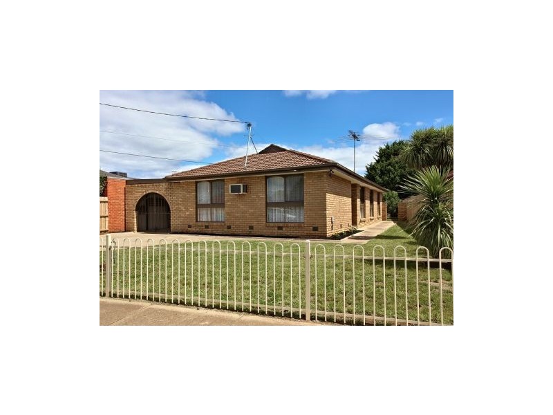 41 Bennett Street, Melton South VIC 3338