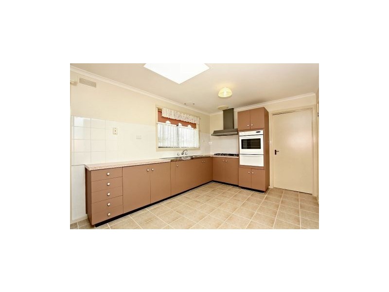 41 Bennett Street, Melton South VIC 3338